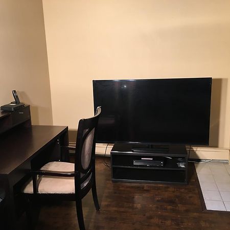 Olympic Suites Калґарі Екстер'єр фото