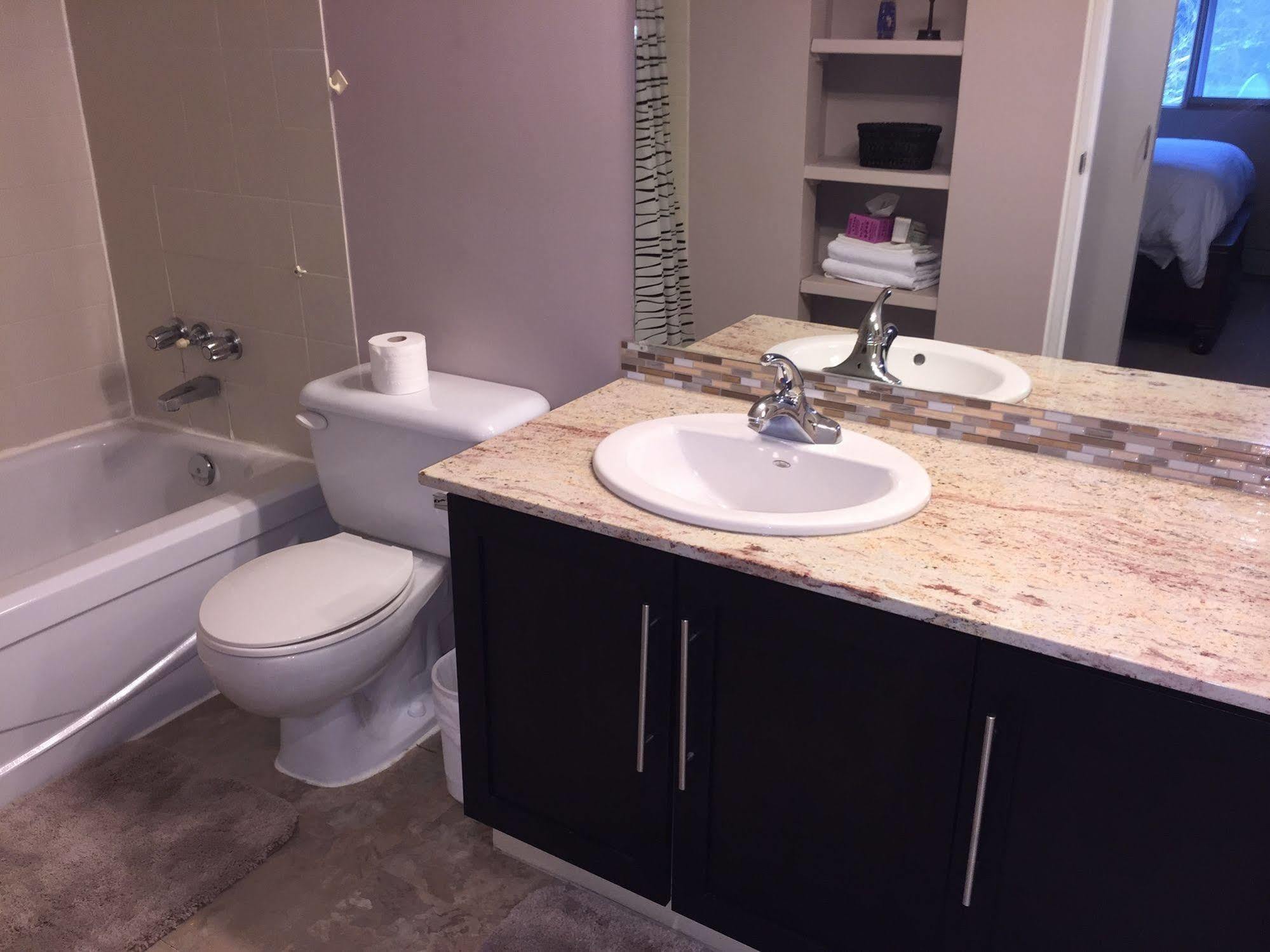 Olympic Suites Калґарі Екстер'єр фото