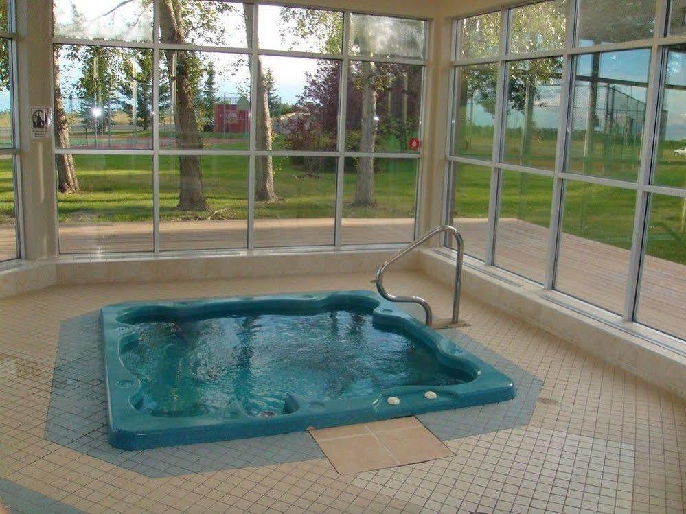 Olympic Suites Калґарі Екстер'єр фото